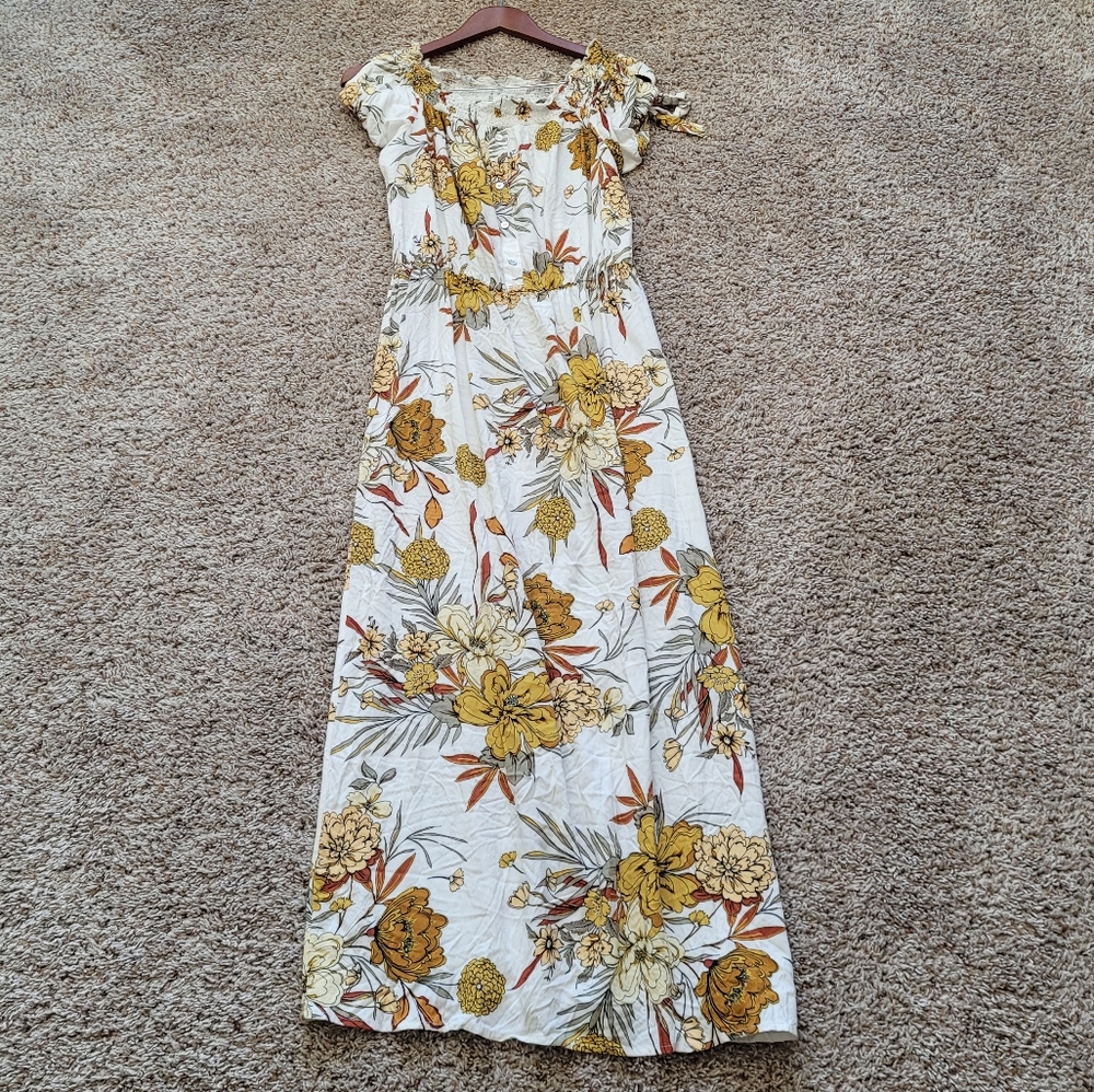 Enfocus Studio size 8 maxi floral dress